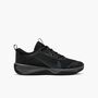 Nike Omni Multi-Court Hallenschuh f�r �ltere Kinder