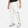 Nike Herren Jogginghose M Nsw Repeat Sw Flc Cargo Pant