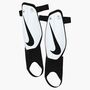 Nike Charge Fu�ball-Schienbeinschoner