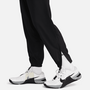 Nike Form Vielseitige Hose mit schmal zulaufender Passform und f�r Herren