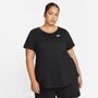 Nike Sportswear Club Essentials Plus T-Shirt