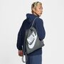 Nike Heritage Tasche mit Kordelzug (13 l)