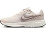 Nike W Nike Run Defy Laufschuh