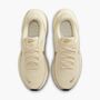 Nike W Nike Revolution 8 - lt khaki/metallic gold-coconut milk
