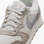 Nike Wmns Nike Md Runner 2 - sail/metallic silver-phantom