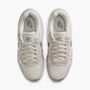 Nike Wmns Nike Md Runner 2 - sail/metallic silver-phantom