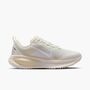 Nike W Nike Vomero 18 Ess - summit white/white-chalk-sea glass