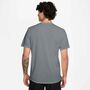Nike Nike Miler MenS Dri-Fit Uv Short-S - smoke grey/reflective silv