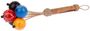 Rassel mit 5 bunten Kugeln, Griff aus Bambus, Rattan und Sisalschnur, ca. 28 cm 