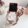 F�r Samsung Galaxy Z Flip7 5G Blumen H�lle Halstuch und Perlenkette