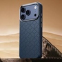 Backcover Schutz f�r Apple iPhone 17 Pro Gepr�gt Gittermuster Blau